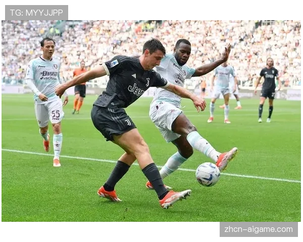 萨勒尼塔纳保级关键战前，新帅首次开放战术训练课